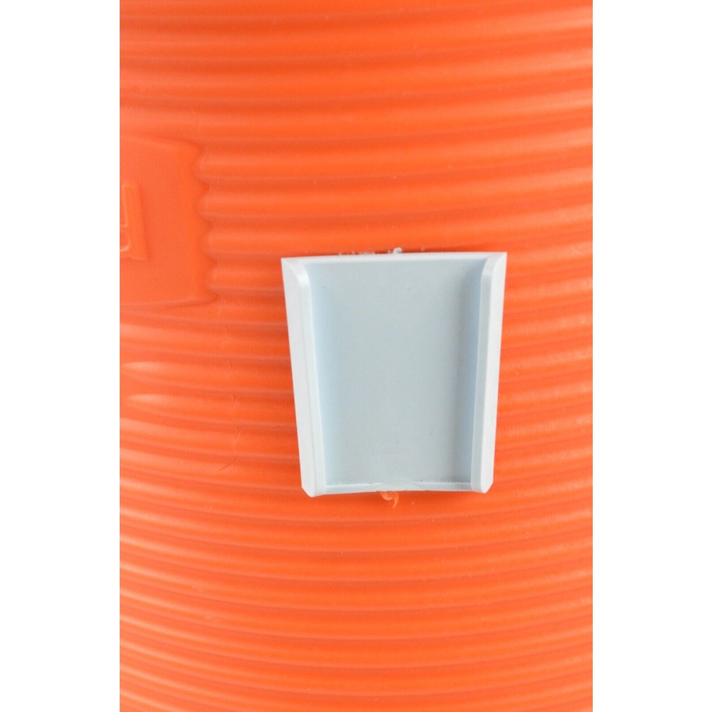 Rubbermaid 3 Gallon Hauling Water Jug Beverage Cooler With spigot Orange 1683