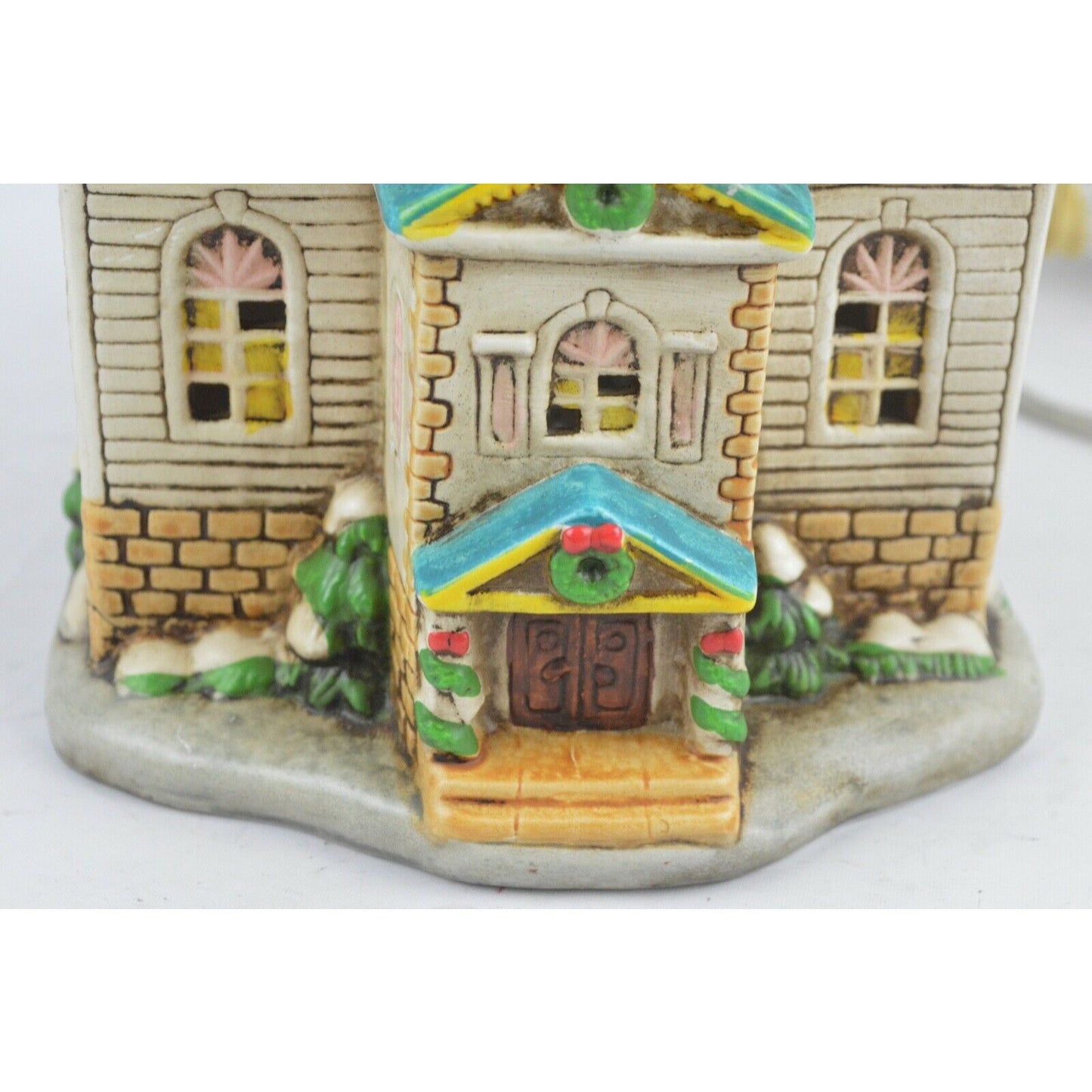 1986 Geo Z Lefton #05820 China Christmas Porcelain Church Village Hand Painted