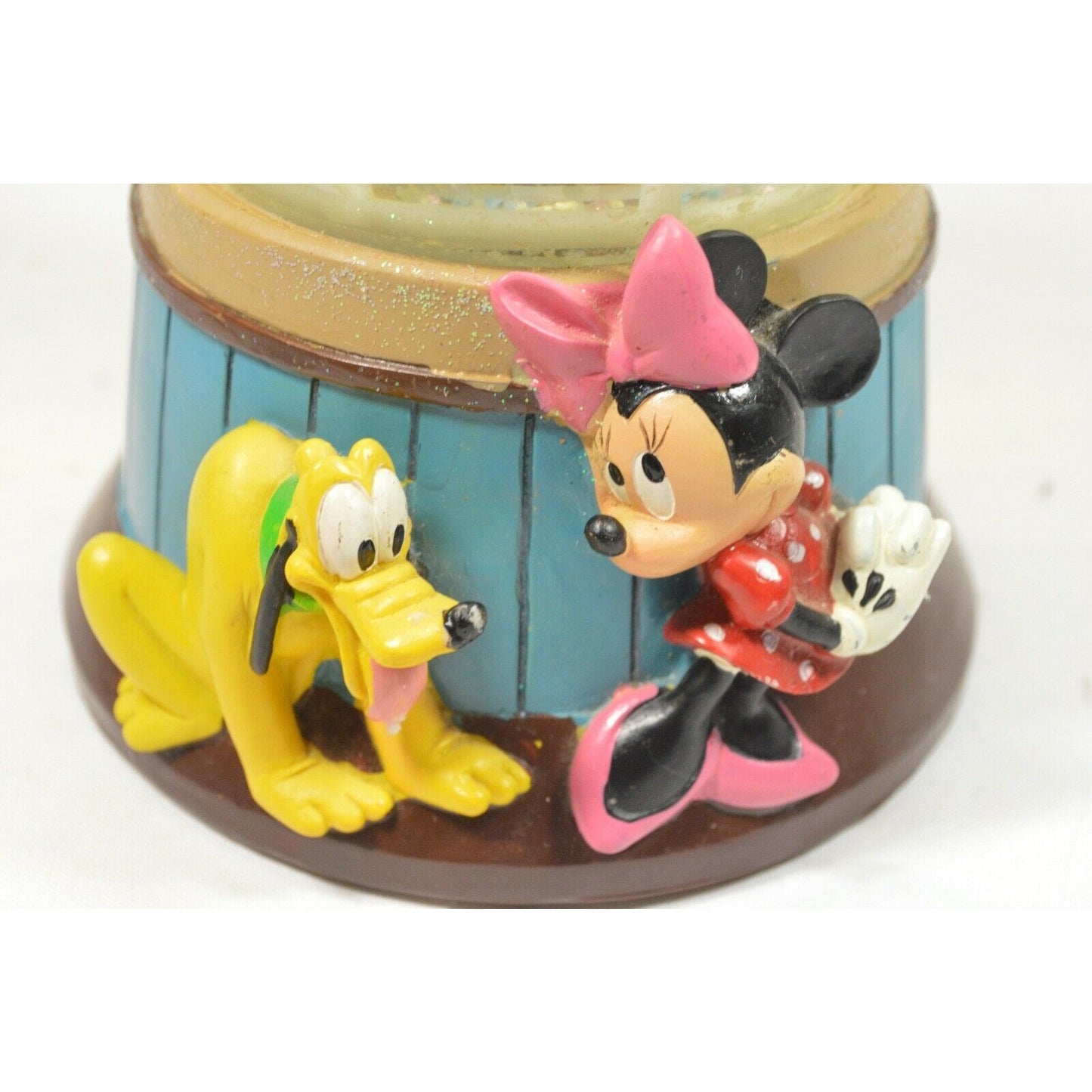 Musical Snow Globe Disney Friends Mickey Zip-A-Dee-Doo-Dah Minnie Goofy Pluto