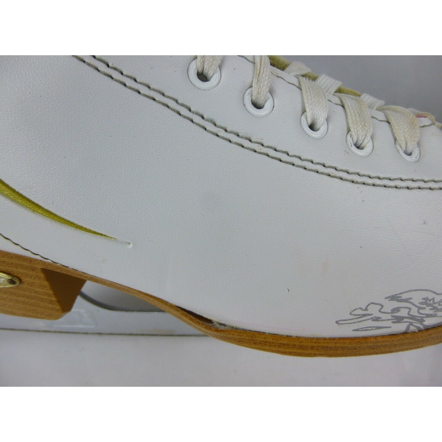 Bladerunner Aurora White Ice Skates Women's Figure Size-5