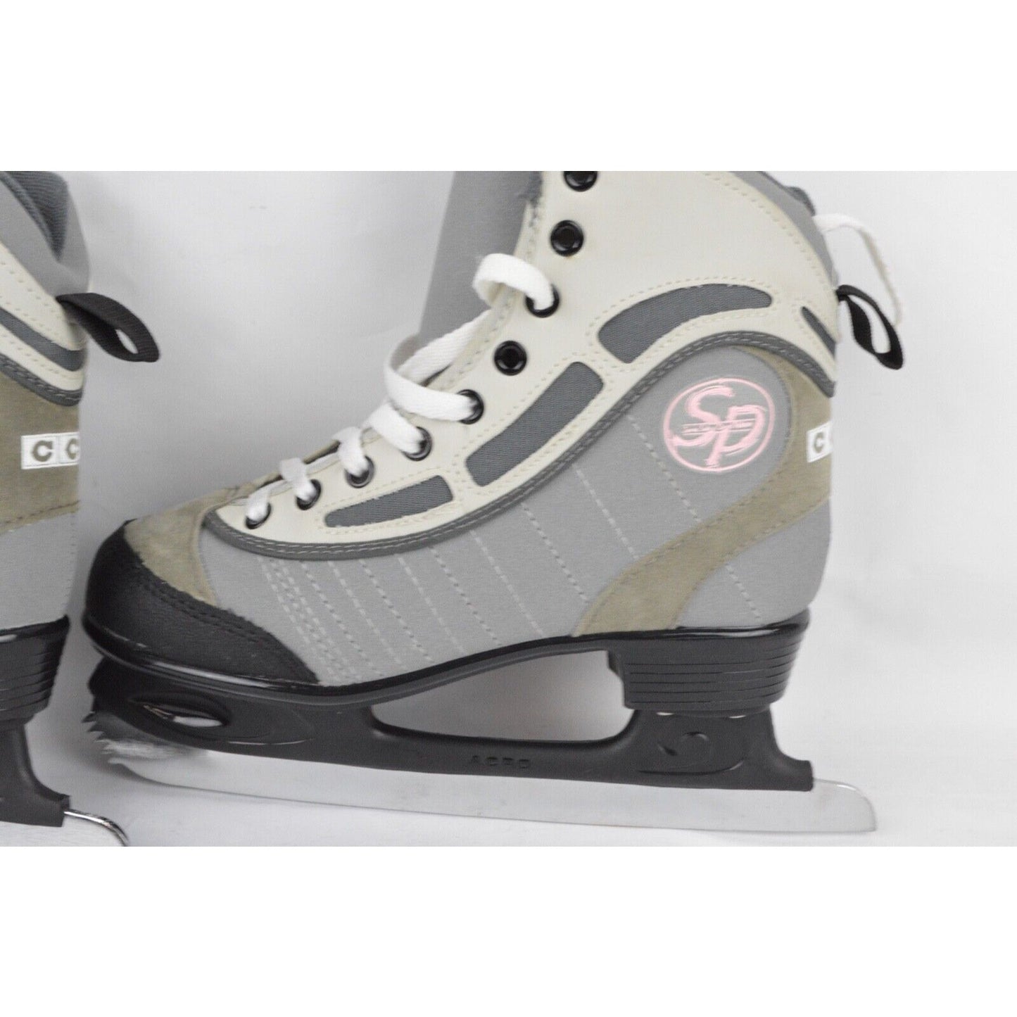 Ice Figure Skates CCM 60 Jamie Sale David Pelletier Grey Jr Size 3