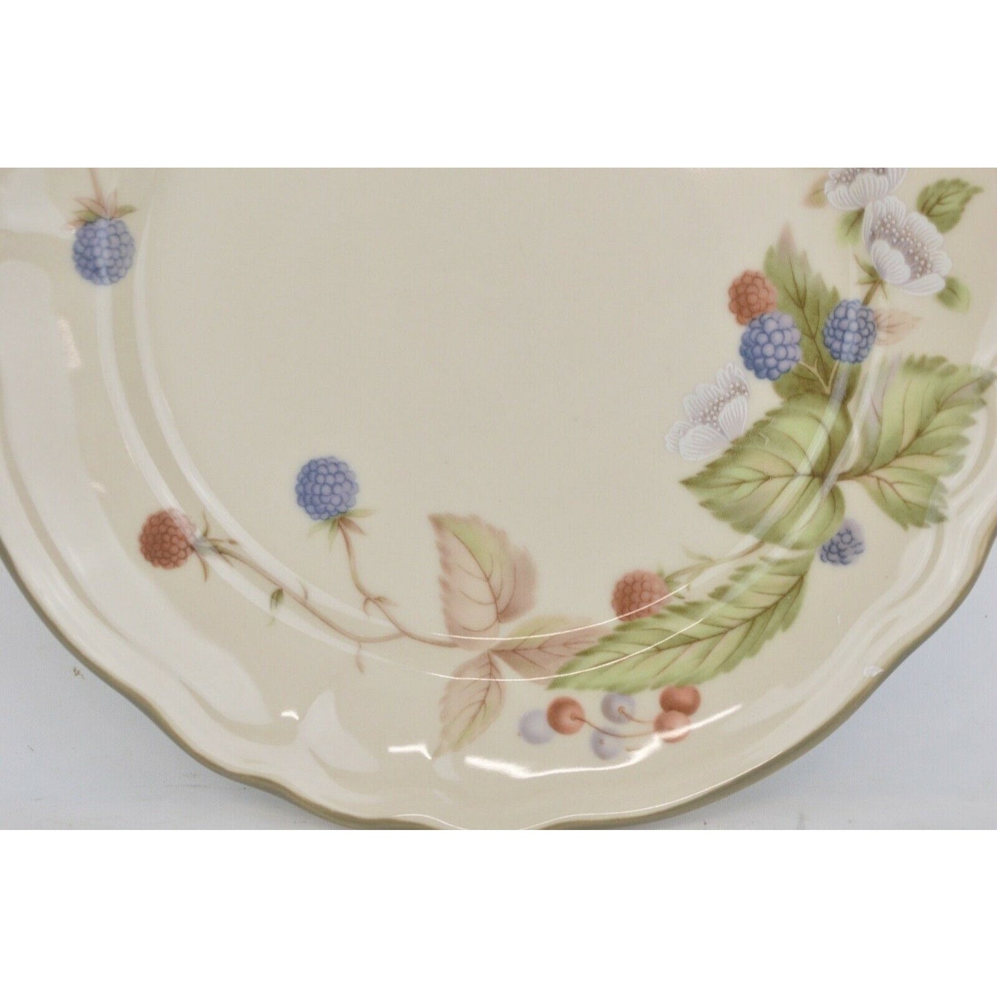 Set 8x Salad Plates Epoch Summer Hill E-530 Beige Flowers Berries Korea 7-1/2''