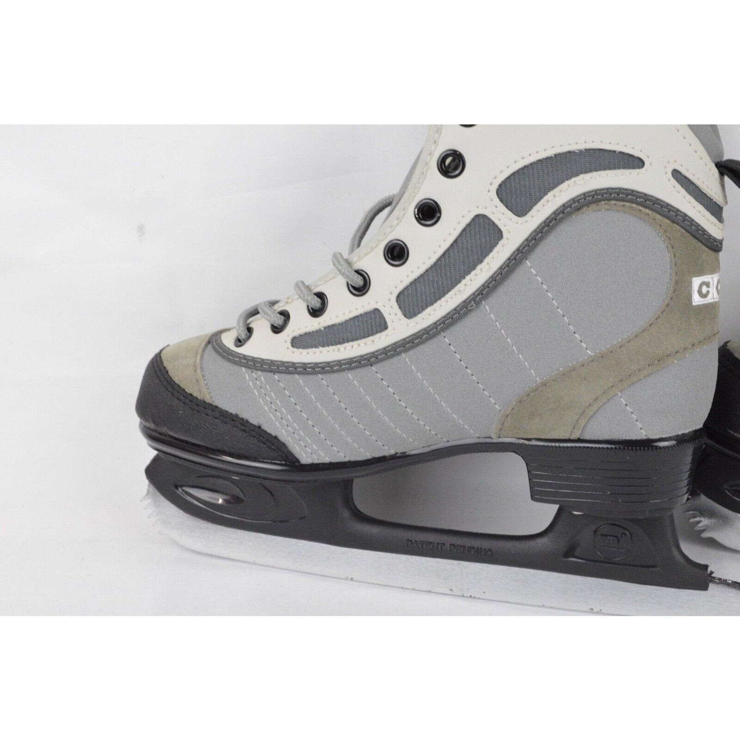 Ice Figure Skates CCM 60 Jamie Sale David Pelletier Grey Jr Size 3