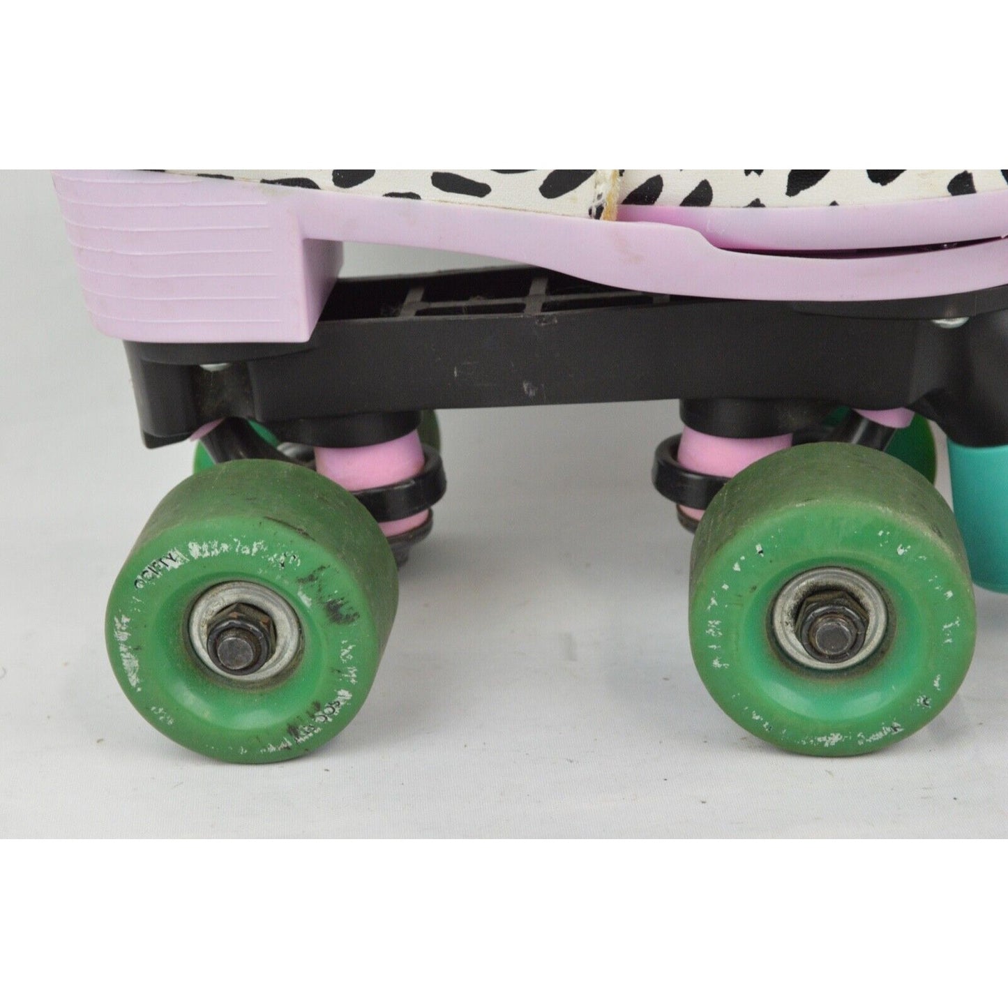 Circle Society Roller Skates Retro Leopard Print Adjustable Sz/12-3 #168591 Pink